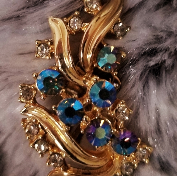 Vintage Necklace Set - Picture 3 of 5